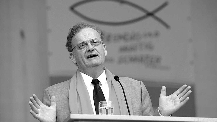 Trauermeldung: Streitbar für den Frieden