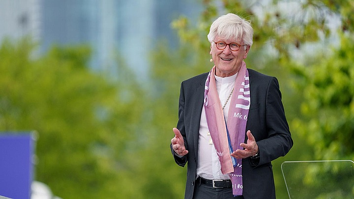 Großgottesdienste: Vielfältige Perspektiven und Impulse