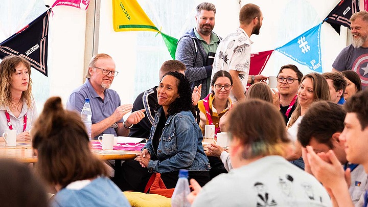 Ehrenamt: Helden im Hintergrund