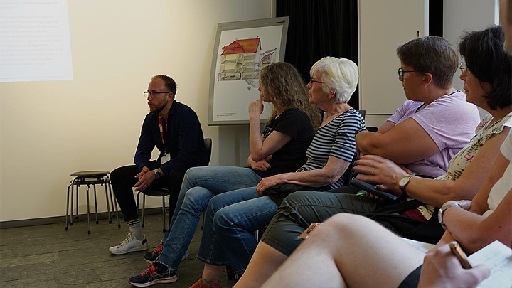 Workshops: "An allem sind die Radfahrer und die Juden schuld"